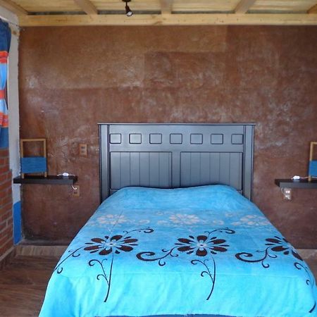 Zirahuen Cuin Habitaciones Rusticas エクステリア 写真